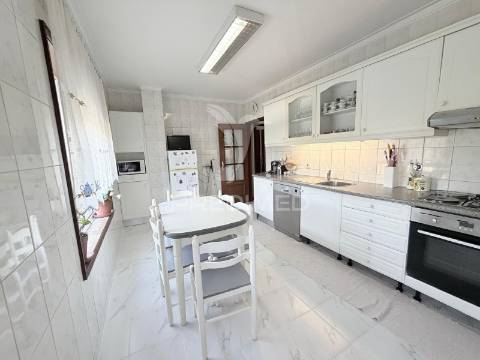 Apartamento t2 em gulpilhares