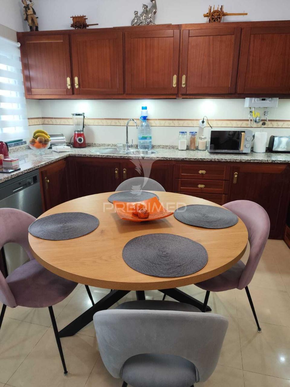 Vende se moradia como nova t1 com  90m2  alvito/beja