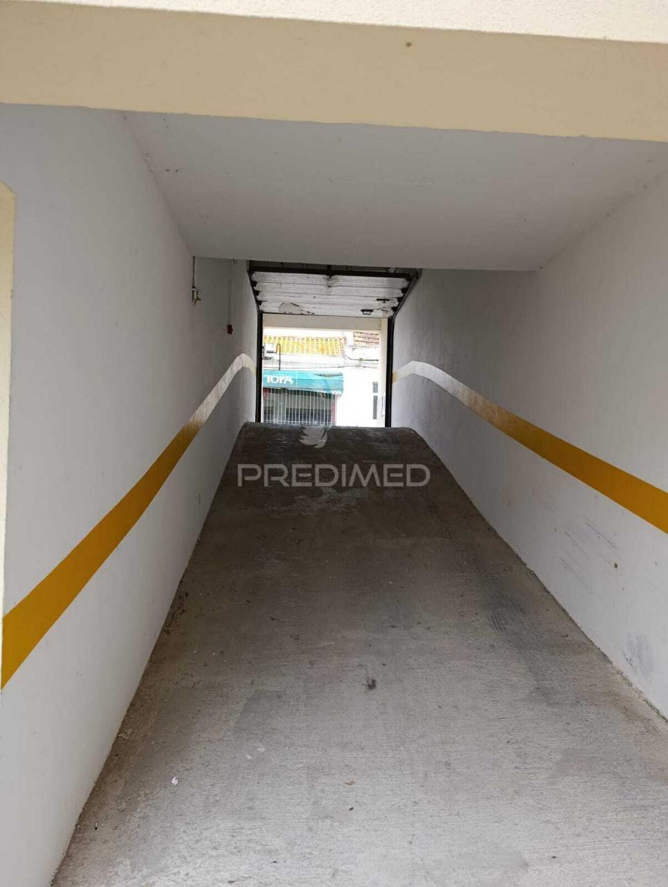 Arrenda se garagem setúbal