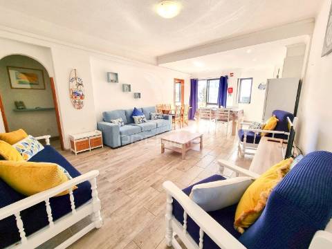 Apartamento t2, remodelado, a 500m da praia da rocha