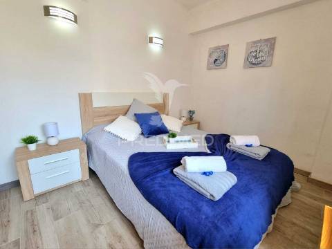 Apartamento t2, remodelado, a 500m da praia da rocha