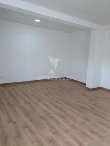 Moradia t2 em voruche