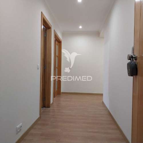 Fantástico t3 em rio de mouro