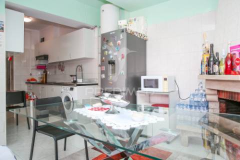 Apartamento t3 em camarate