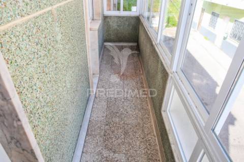 Apartamento t3 em camarate