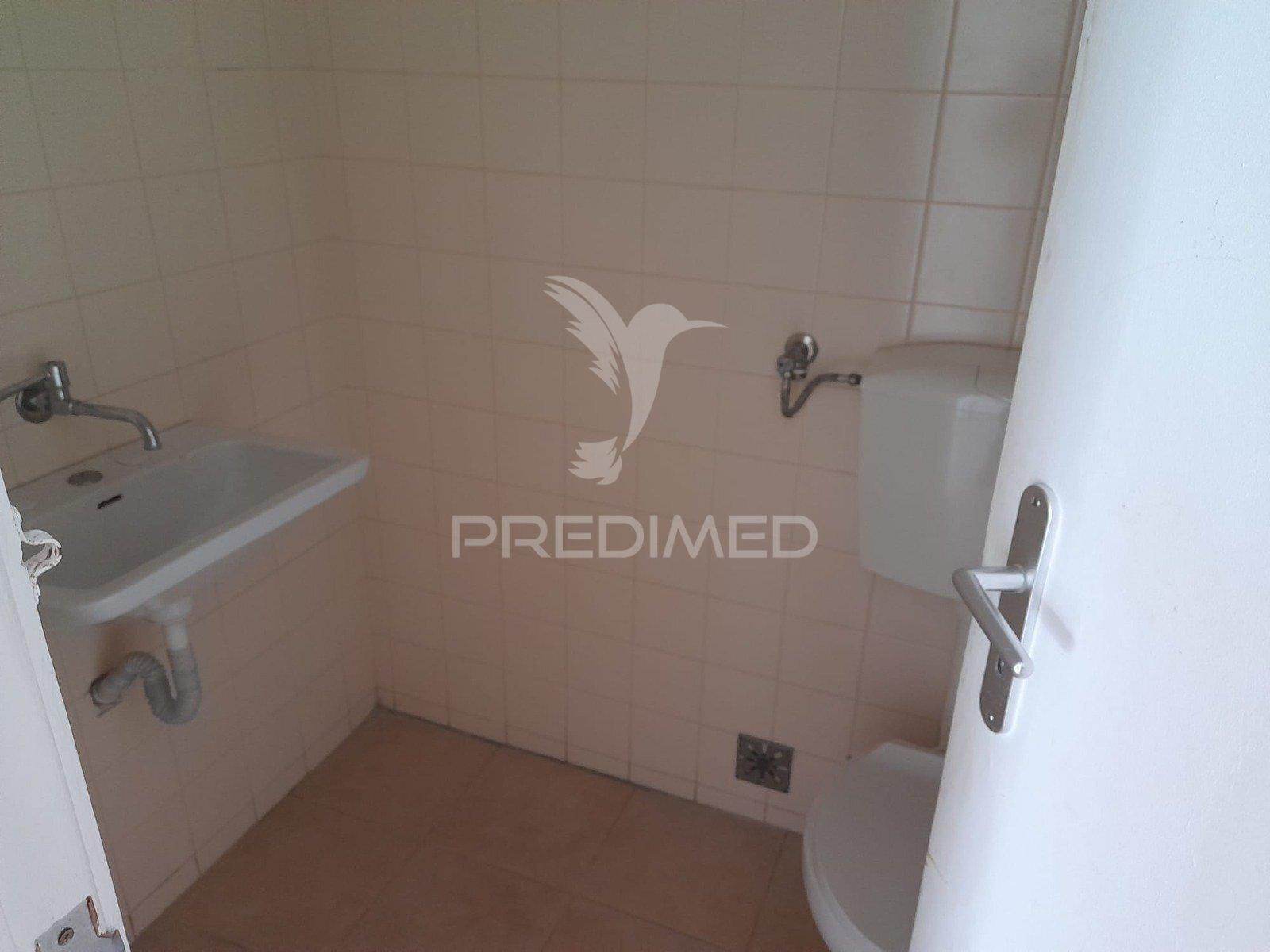 Loja no  centro de salvaterra de magos