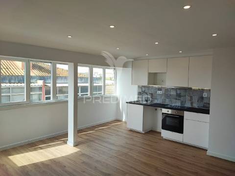 Apartamento t2 em camarate