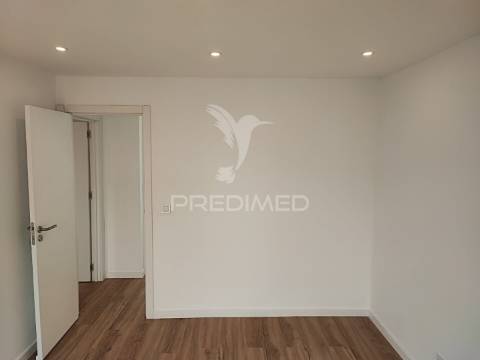 Apartamento t2 em camarate