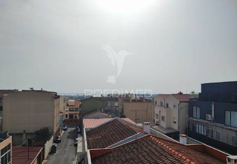 Apartamento t2 em camarate