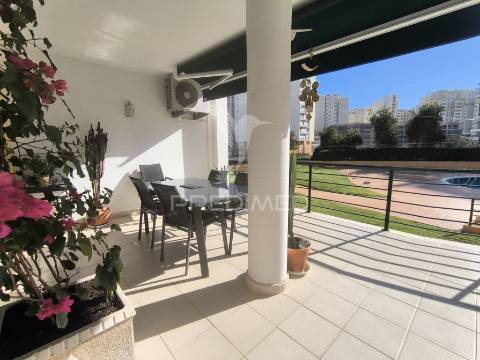 T2 condomínio fechado na praia da rocha