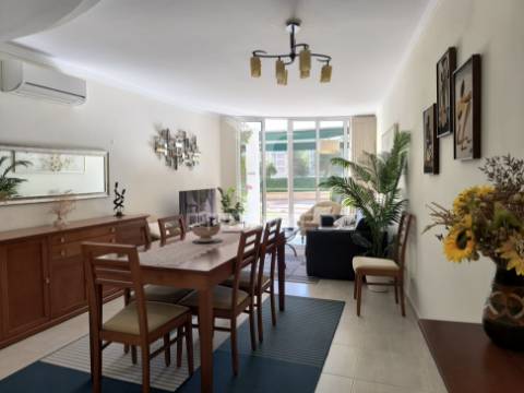 T2 condomínio fechado na praia da rocha