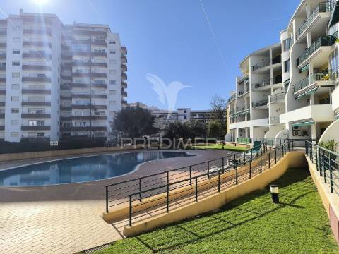 T2 condomínio fechado na praia da rocha