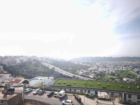 Albufeira - apartamento com 102 m² a 1km da praia
