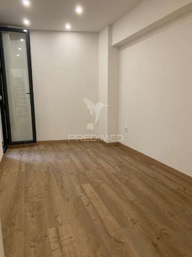 Apartamento t2 no coração do porto – totalmente remodelado