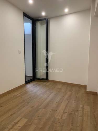 Apartamento t2 no coração do porto – totalmente remodelado