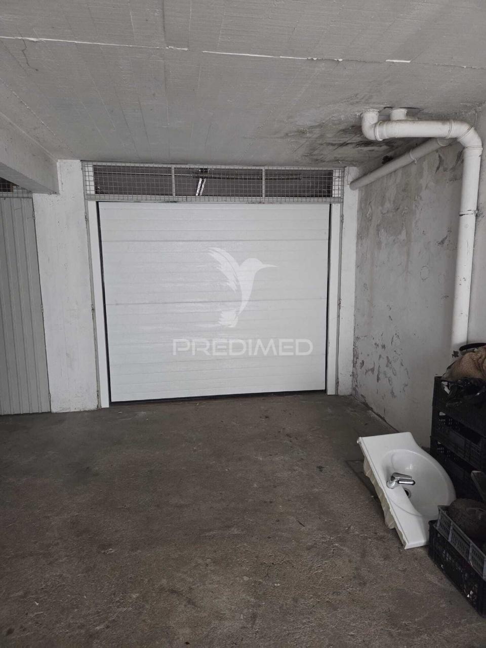 Disponível para venda garagem no entroncamento