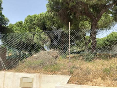 Almancil -terreno plano rustico perto de vale do lobo