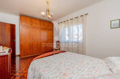 Moradia t3 + 3 em arruda dos vinhos