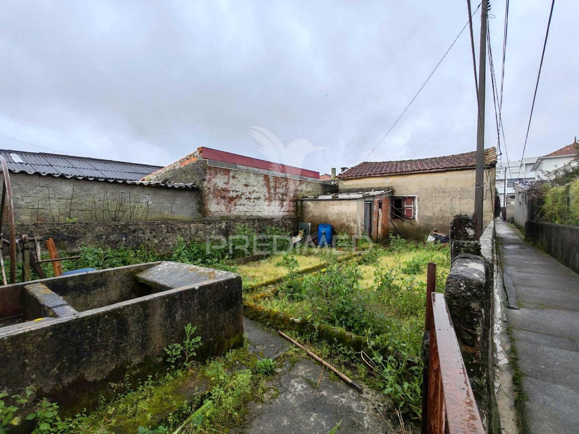 Moradia térrea para reconstrução