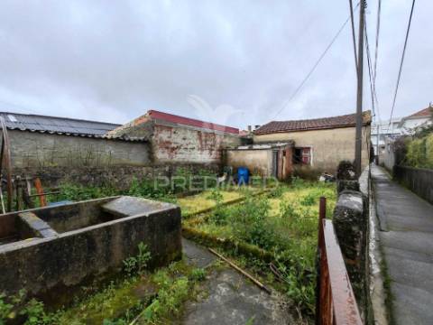 Moradia térrea para reconstrução