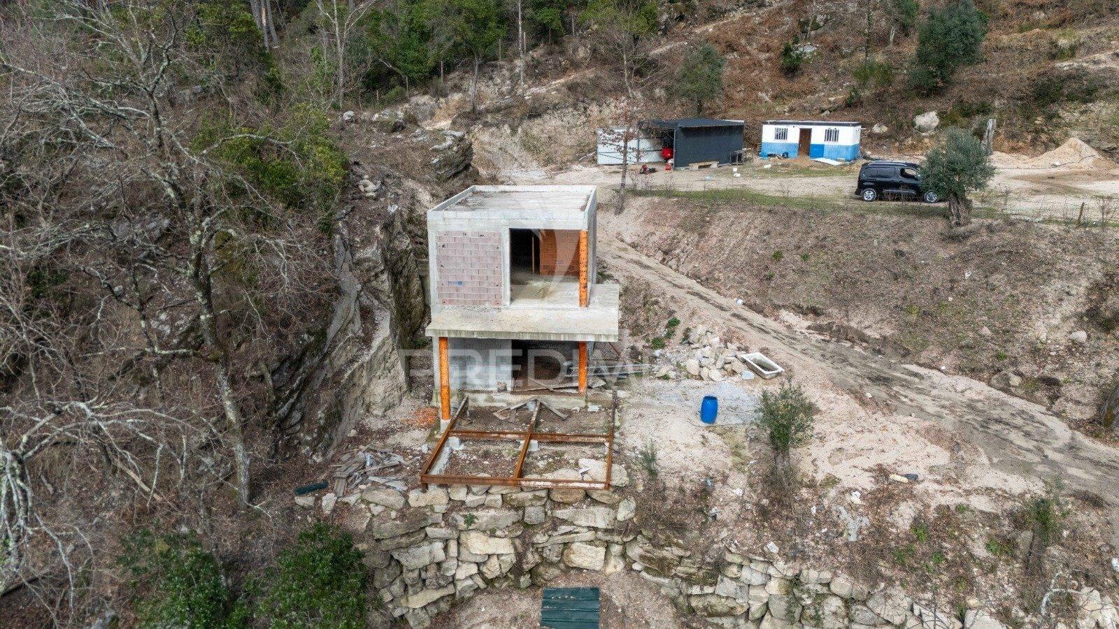 Terreno em vilar de veiga –  junto ao parque nacional da peneda-gerês