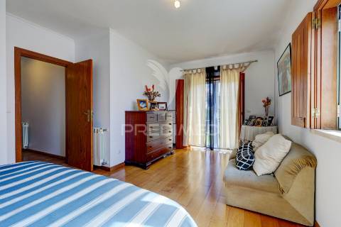 Moradia t7 com vista mar | lote de 787 m² | montesouros – mafra/ericeira