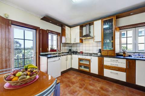 Moradia t7 com vista mar | lote de 787 m² | montesouros – mafra/ericeira