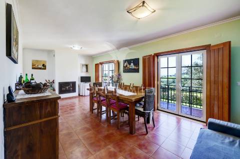 Moradia t7 com vista mar | lote de 787 m² | montesouros – mafra/ericeira