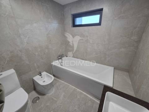 Moradia t4 em aradas