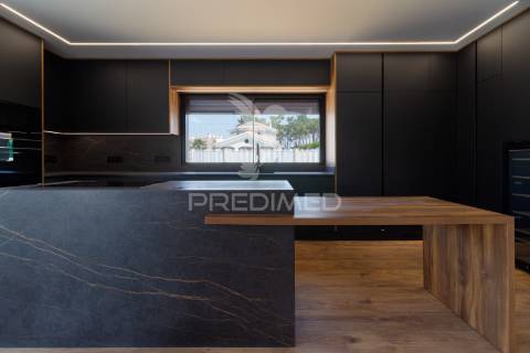 Moradia t5 contemporânea de luxo | marisol – charneca de caparica