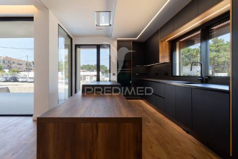 Moradia t5 contemporânea de luxo | marisol – charneca de caparica