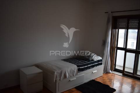 T2 mobilado  -  centro do porto