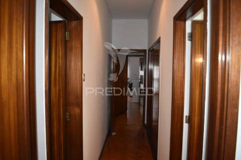 T2 mobilado  -  centro do porto