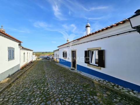 Moradia t4 em casével, concelho de castro verde.