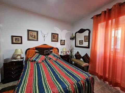 Moradia t4 em casével, concelho de castro verde.