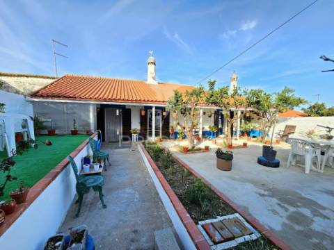 Moradia t4 em casével, concelho de castro verde.