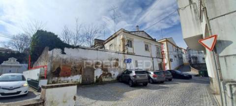 Imóvel para investimento com projeto de arquitetura aprovado