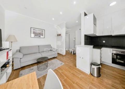 Apartamento t2 com terraço em marvila