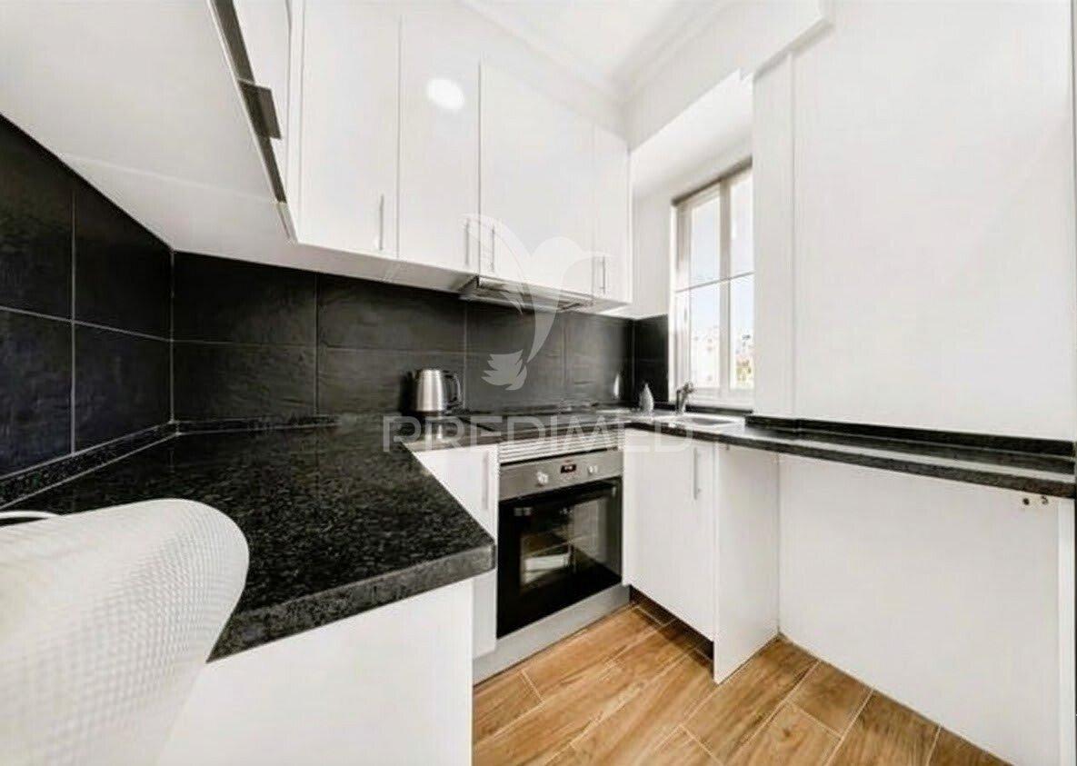 Apartamento t2 com terraço em marvila