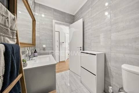 Apartamento t2 com terraço em marvila