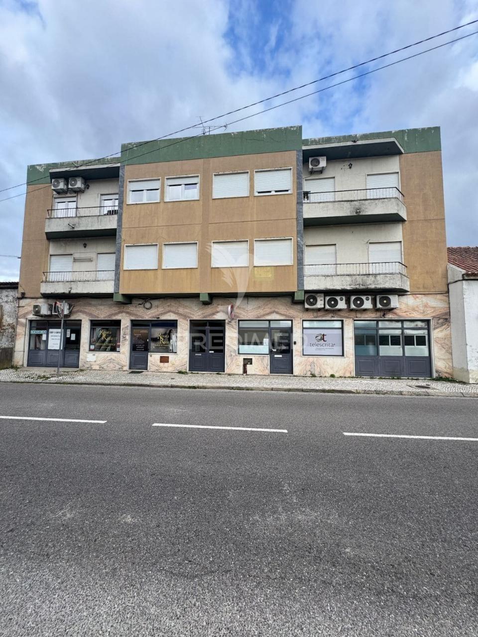 Apartamento t3 rossio ao sul tejo