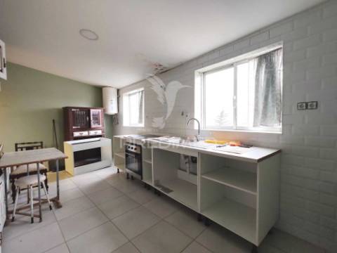 Andar moradia a 5 minutos da estação de coimbrões