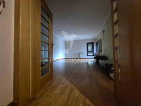Apartamento t2  no edifício varandas da lezíria (vila franca de xira)