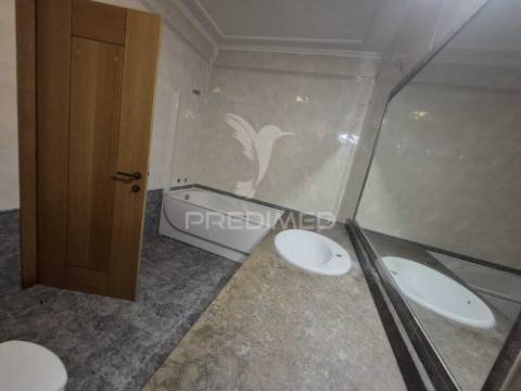 Apartamento t2  no edifício varandas da lezíria (vila franca de xira)