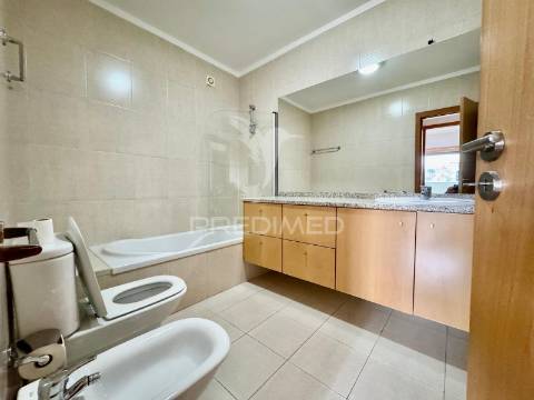 Apartamentos t3 em ponte, próximo do rio ave