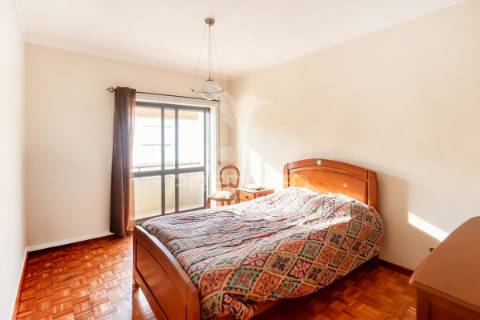 Apartamento t3 | 120 m² | garagem fechada | ferreiros – braga