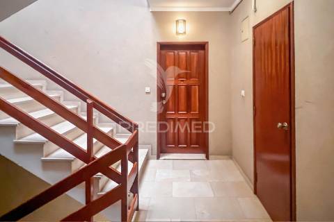 Apartamento t3 | 120 m² | garagem fechada | ferreiros – braga