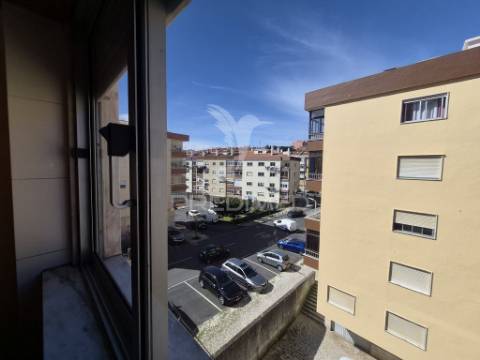 Apartamento t2 rio de mouro, sintra