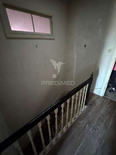 Moradia para reabilitação total - zona histórica de vila nova de gaia - vistas rio douro