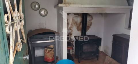 Moradia t2 com quintal